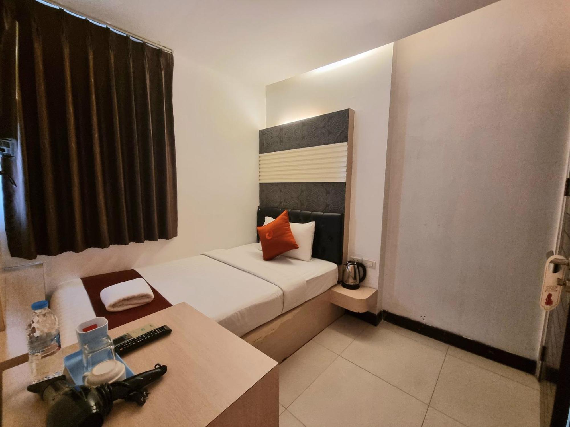 Cozi Inn Hotel, Bangkok Ngoại thất bức ảnh